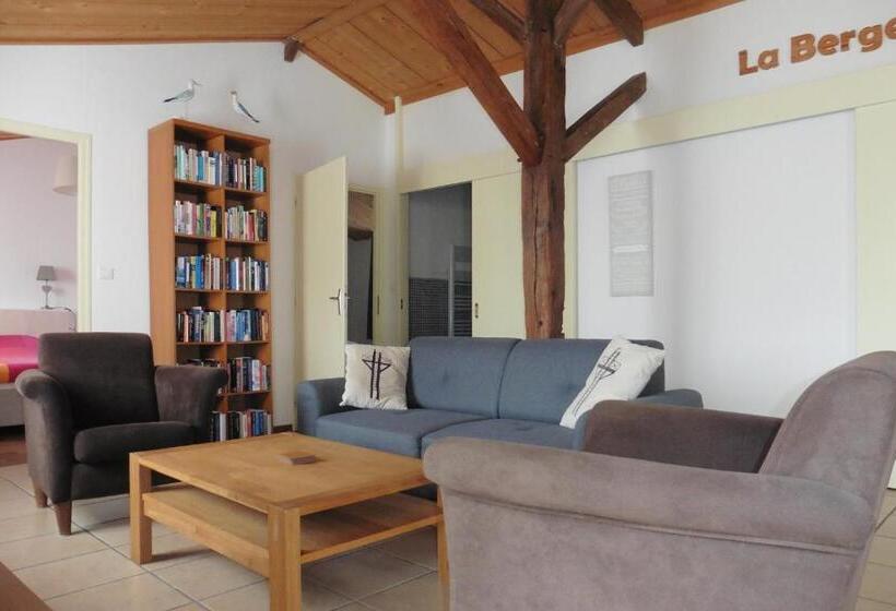 סוויטה משפחתית, Au Passage Du Gois