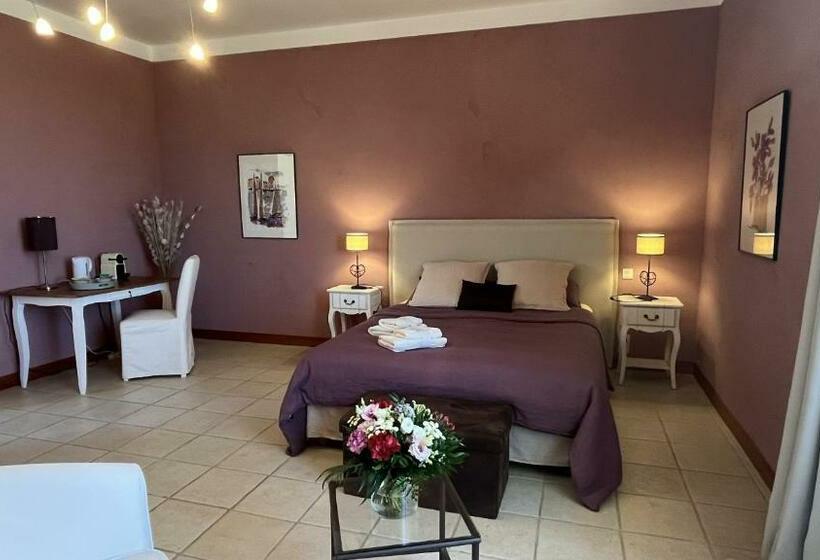 スーペリアールーム, Château La Sabine