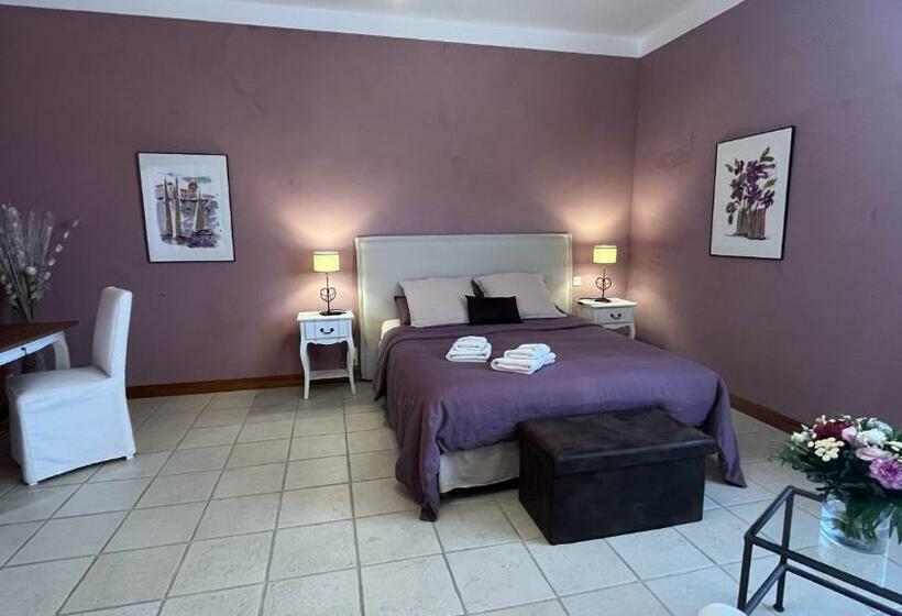 スーペリアールーム, Château La Sabine