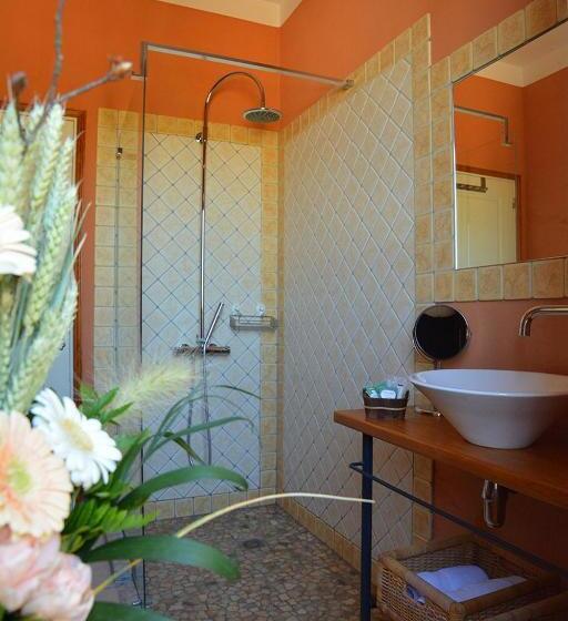 スーペリアールーム, Château La Sabine