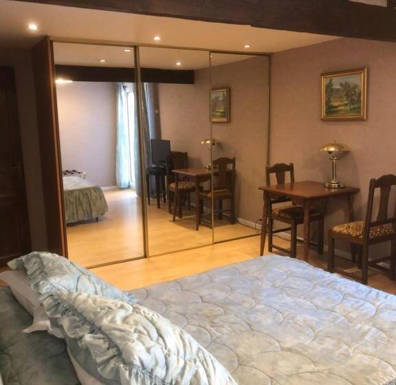 غرفة قياسية مطلّة علي حمام السباحة, Domaine De Hurlevent