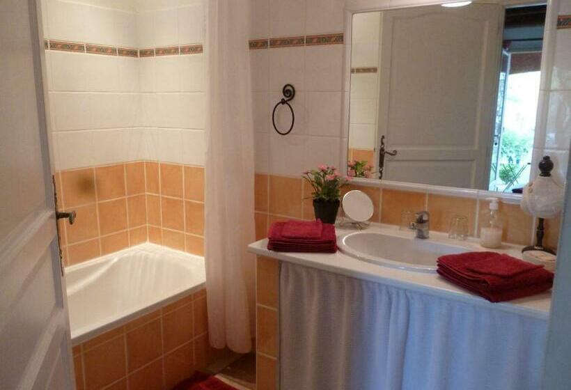 Номер Стандарт Вид на Сад, La Bastide Des Pins