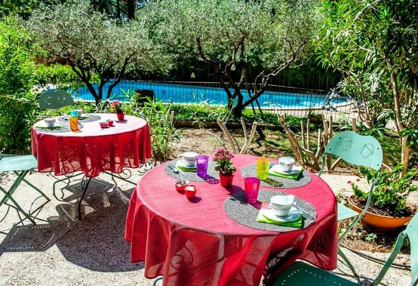 Номер Стандарт Вид на Сад, La Bastide Des Pins
