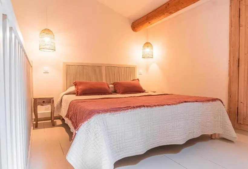 Huoneisto 1 Makuuhuone Allasnäkymä, La Bastide Des Pins