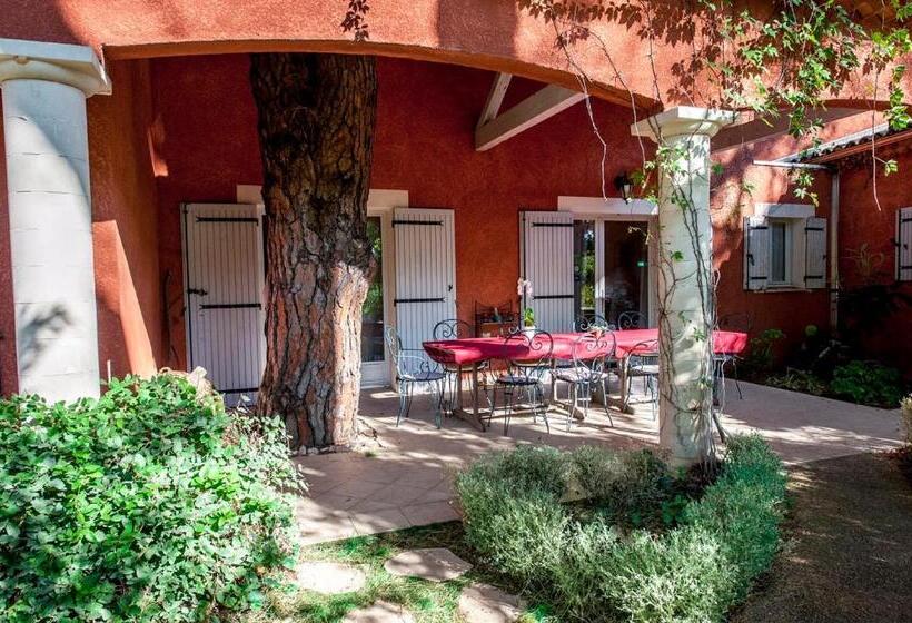 Студио Стандарт Вид на Сад, La Bastide Des Pins