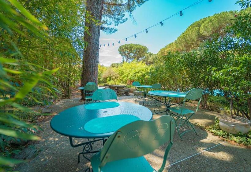 Студио Стандарт Вид на Сад, La Bastide Des Pins