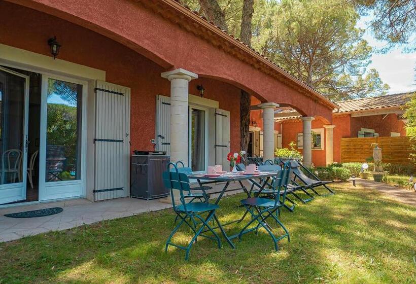 Студио Стандарт Вид на Сад, La Bastide Des Pins