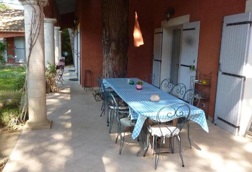 Номер Стандарт Вид на Сад, La Bastide Des Pins