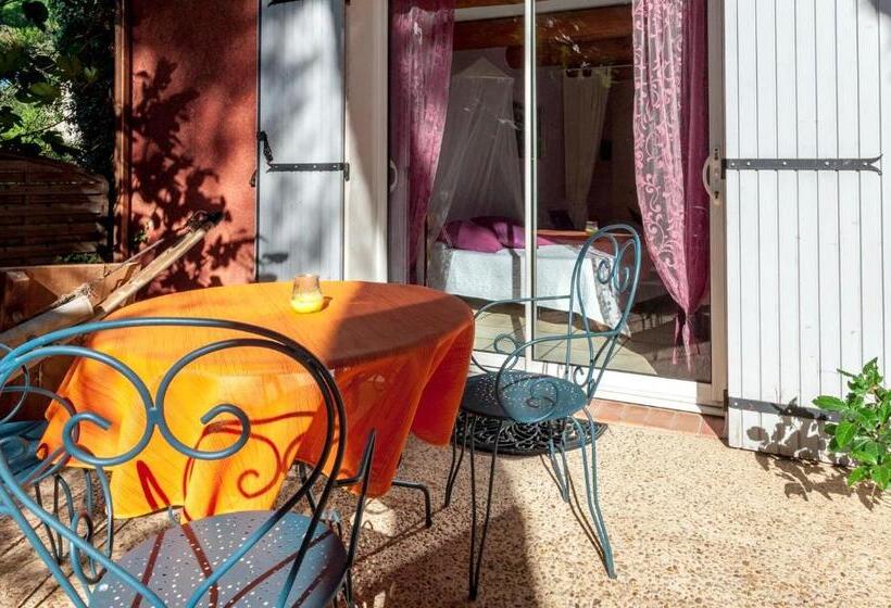 Номер Стандарт Вид на Сад, La Bastide Des Pins