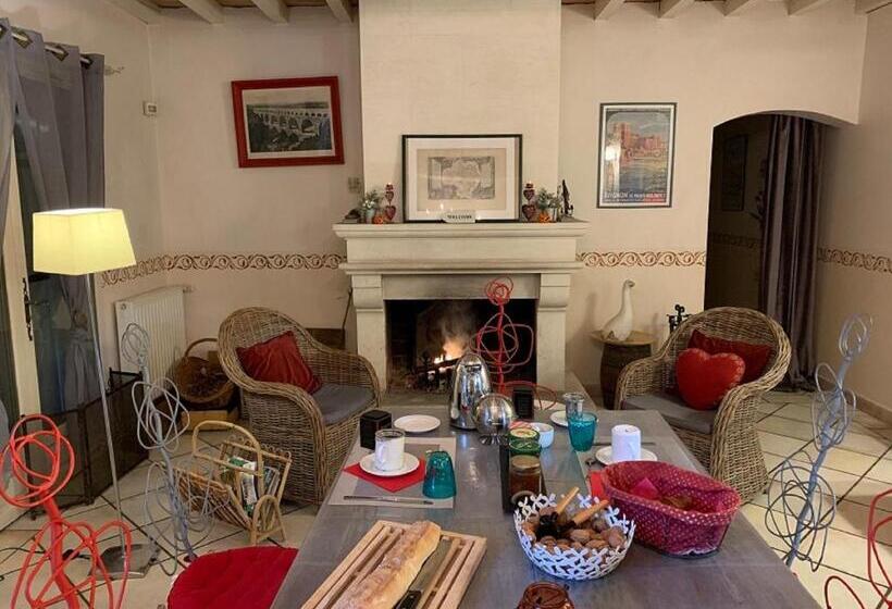 Трехместный Номер Стандарт Вид на Сад, La Bastide Des Pins