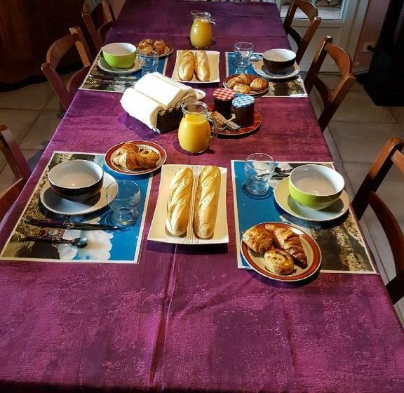 חדר קלאסי, La Combe Joseph