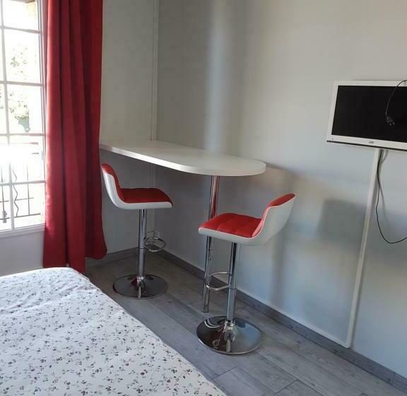 חדר קלאסי, La Combe Joseph