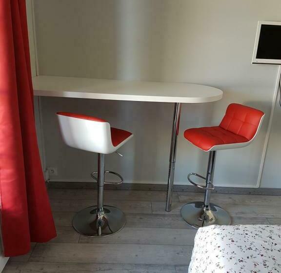 חדר קלאסי, La Combe Joseph