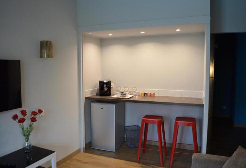 סוויטה משפחתית, La Combe Joseph