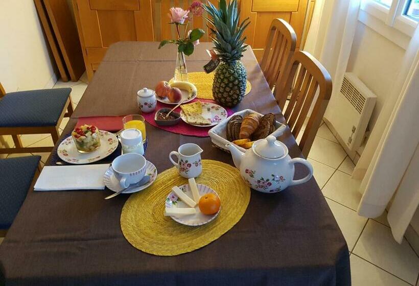 غرفة قياسية رباعية, La Trémière