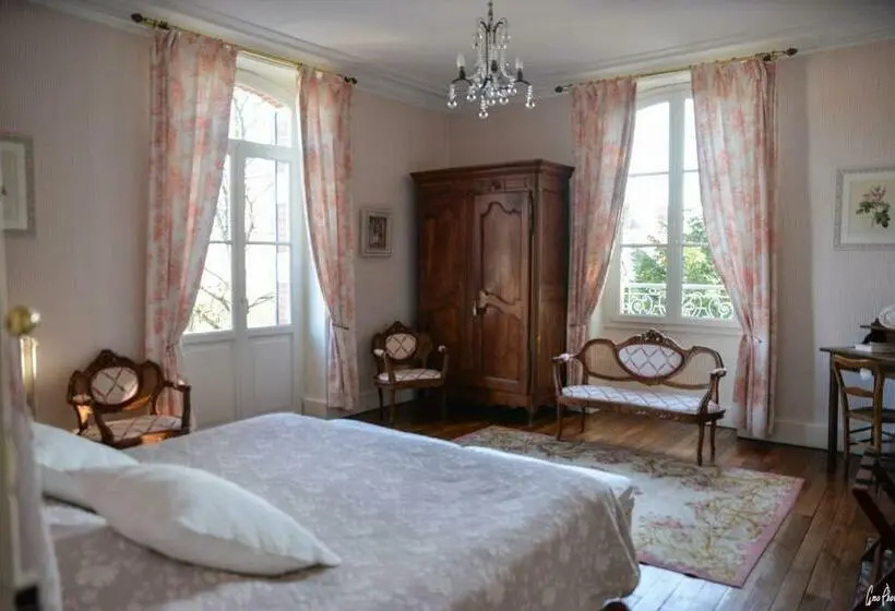 Quarto standard, L'oustal