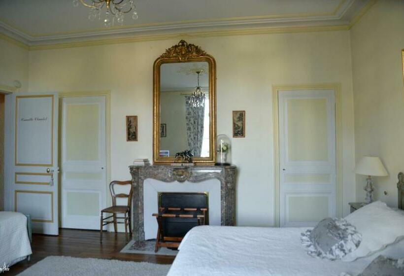 חדר משפחתי, L'oustal