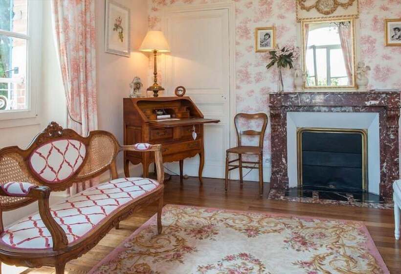 חדר סטנדרט, L'oustal