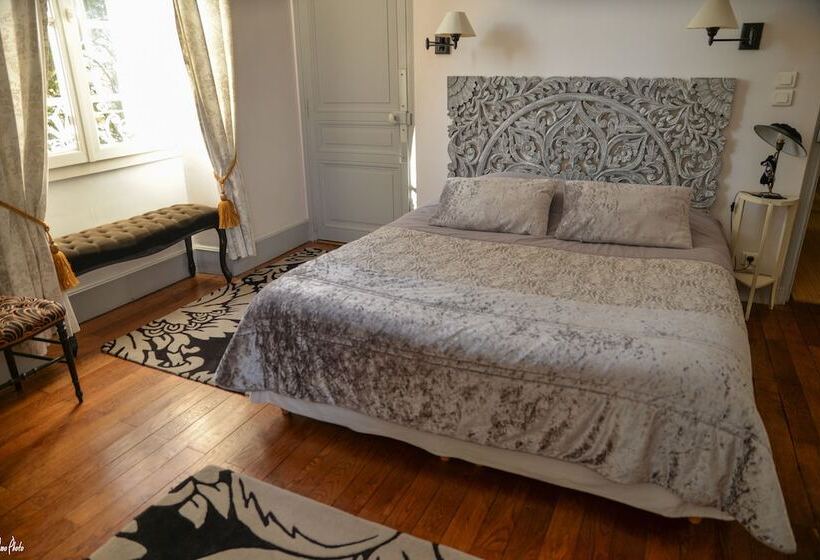 חדר סטנדרט, L'oustal