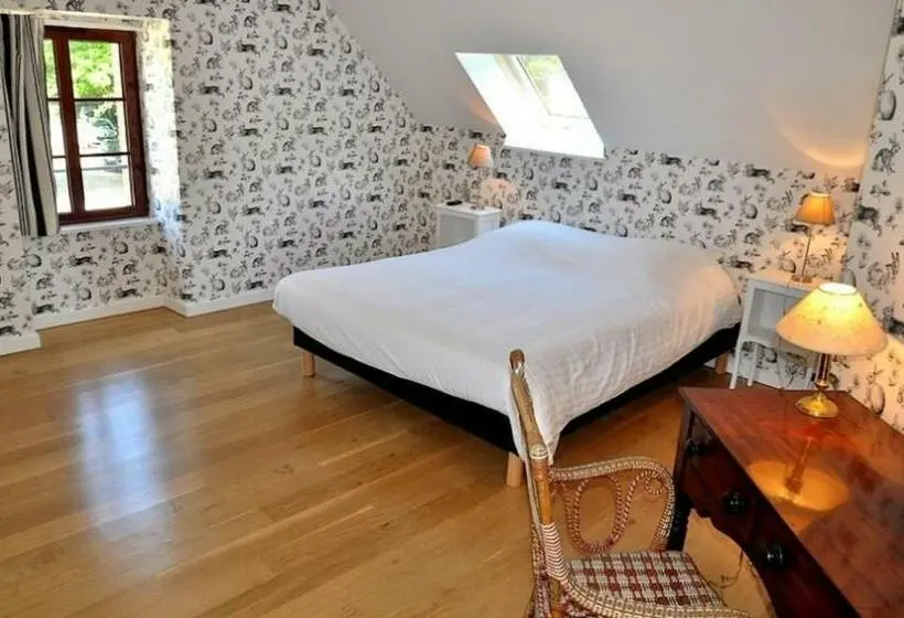 スタンダードトリプルルーム, Manoir De Kerangosquer
