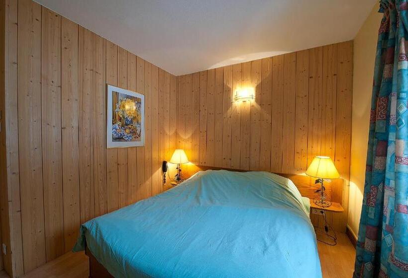 חדר סטנדרט, Aux Deux Clefs