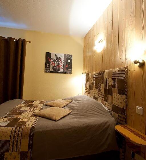 수피리어 룸, Aux Deux Clefs