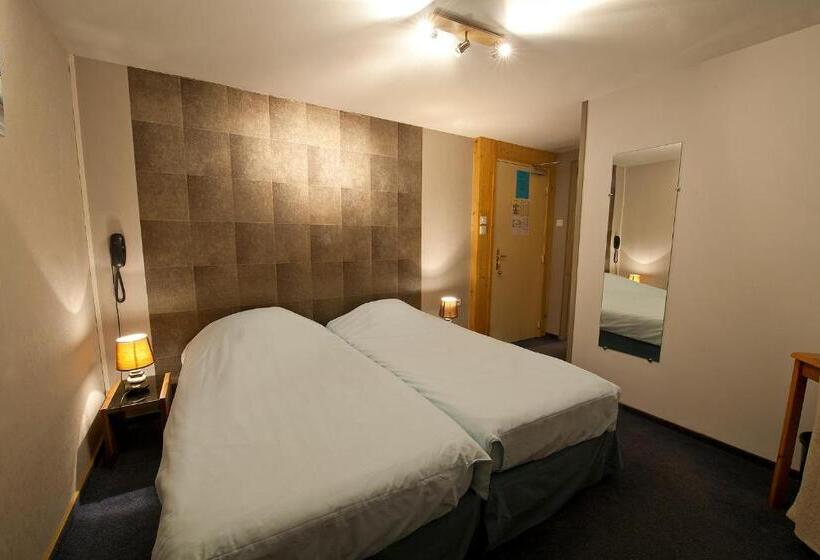 חדר סטנדרט, Aux Deux Clefs