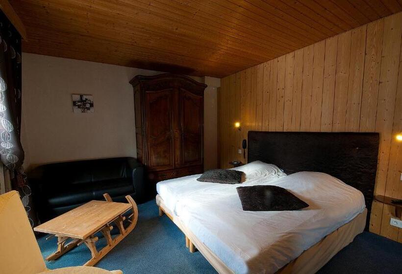 수피리어 룸, Aux Deux Clefs