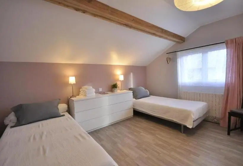 Standard Neljän Hengen Huone, L Edelweiss B&b Chambres D Hôtes