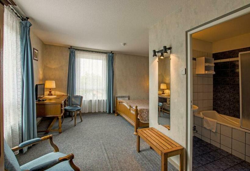 חדר סטנדרט, Logis Hôtel Restaurant Hostellerie De L étoile