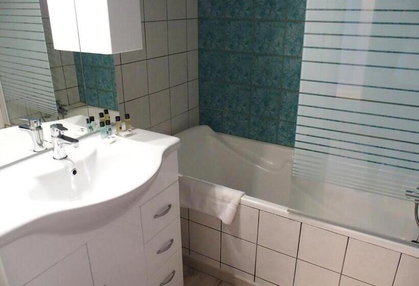 חדר סופריור, Logis Hôtel Restaurant Hostellerie De L étoile