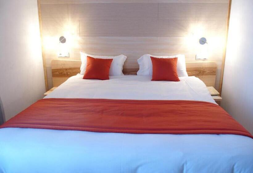 חדר סופריור, Logis Hôtel Restaurant Hostellerie De L étoile