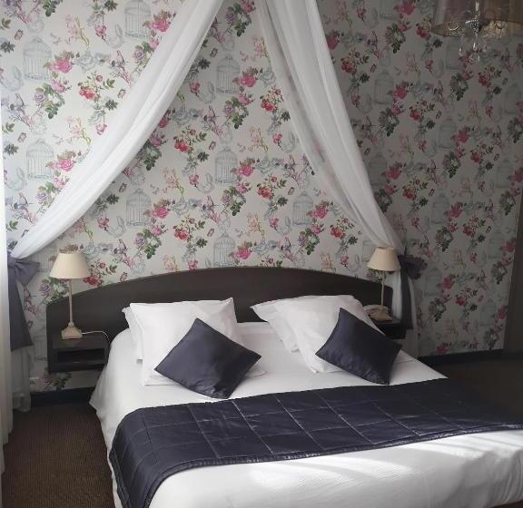 尊贵房, Hostellerie De La Quenoeuille