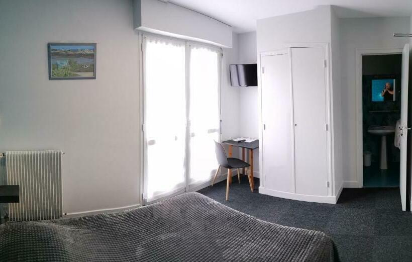 חדר סטנדרט, Hôtel Bar Des Arènes