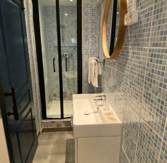 غرفة عائلية, Hôtel Boutique Quai D Azur