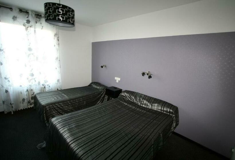 Номер Стандарт Трехместный, Hôtel Le Picardy