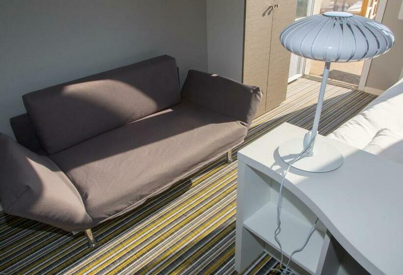 プレステージトリプルルーム, La Villa Saint Jean