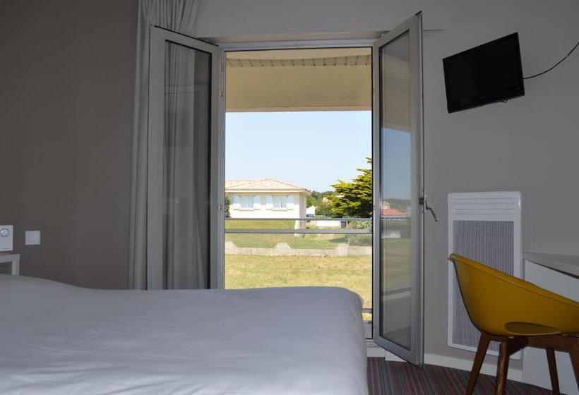 スタンダードトリプルルーム, La Villa Saint Jean