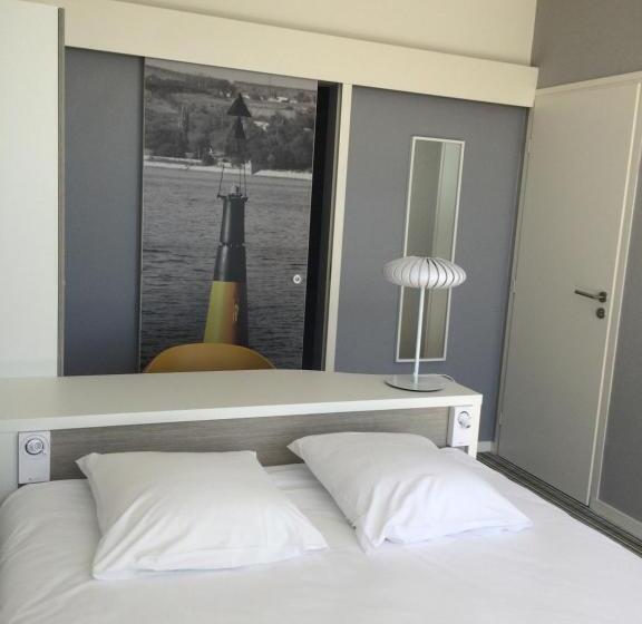 キャビン, La Villa Saint Jean