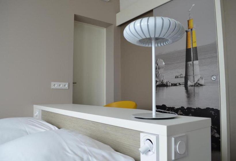 Triple Room Sea View, La Villa Saint Jean