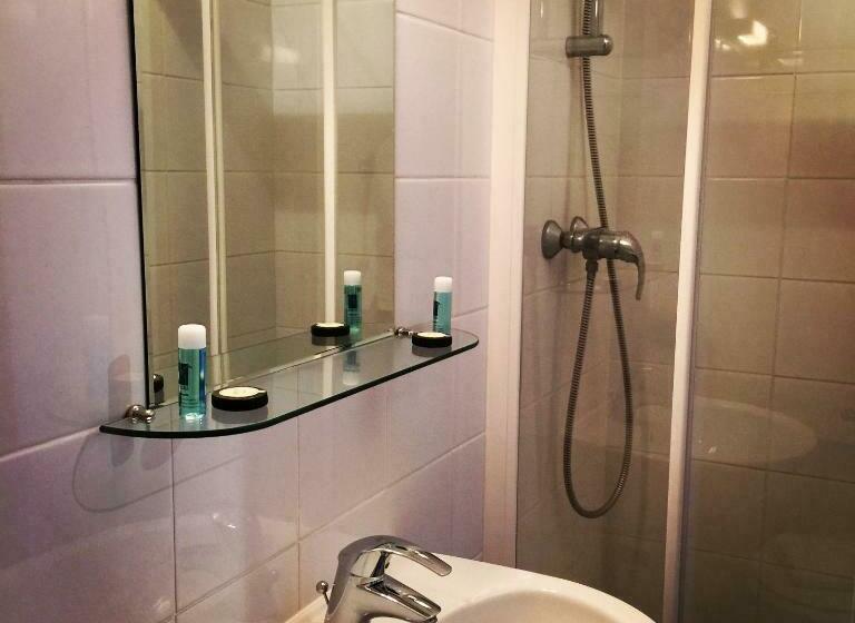 חדר סטנדרט, L'estaminet