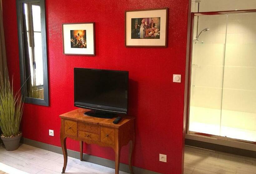 חדר סופריור, L'estaminet