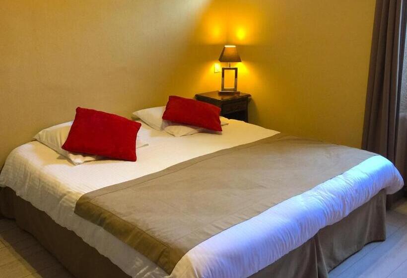 חדר סופריור, L'estaminet