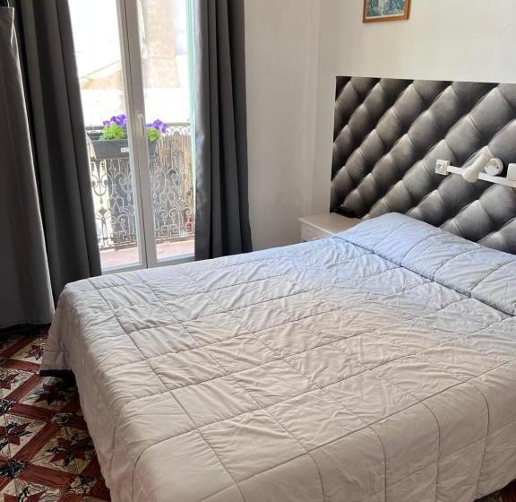 Люкс 2 Спальни, Restaurant Les Paquebots