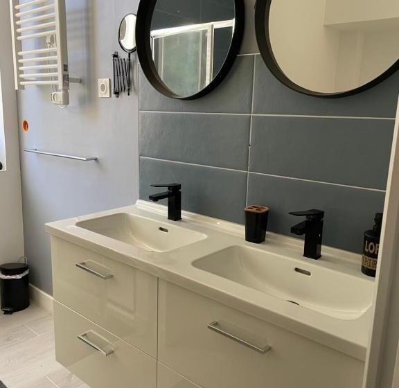 Люкс 2 Спальни, Restaurant Les Paquebots