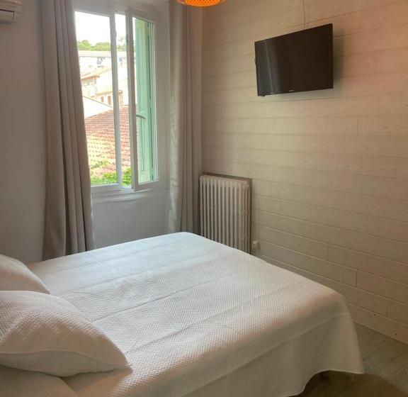 Номер Стандарт, Restaurant Les Paquebots