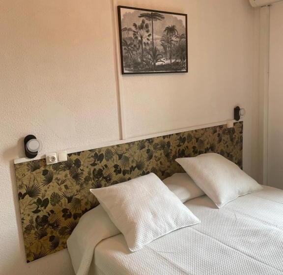 Номер Стандарт, Restaurant Les Paquebots