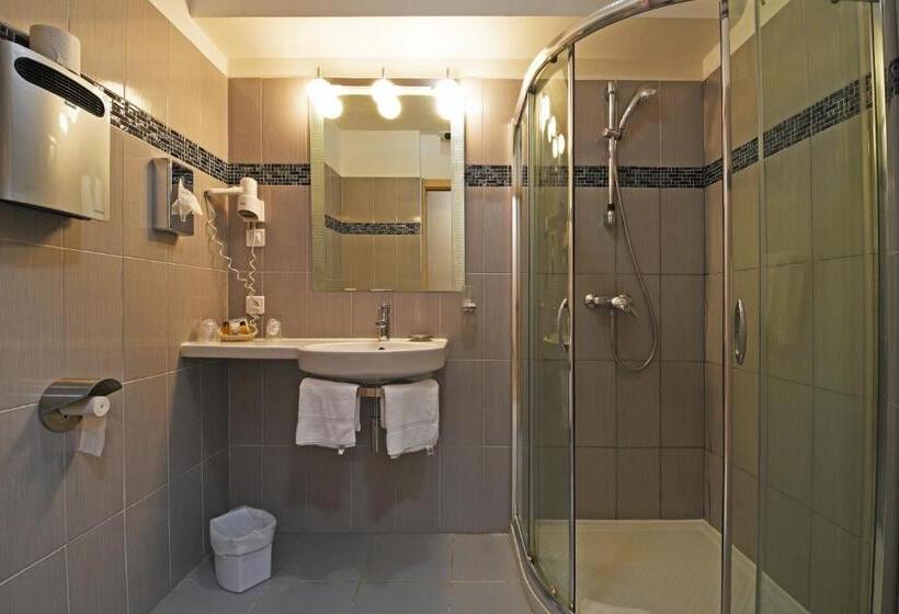 バルコニー付きスタンダードルーム, Tettola