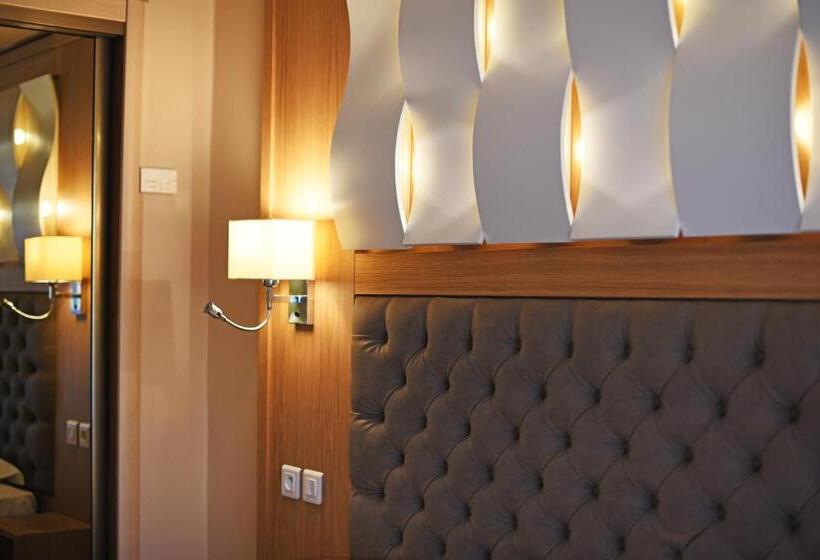 バルコニー付きスタンダードルーム, Tettola