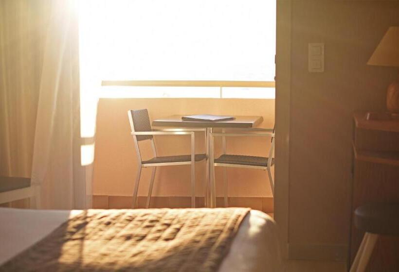 オーシャンビュースタンダードルーム, Tettola